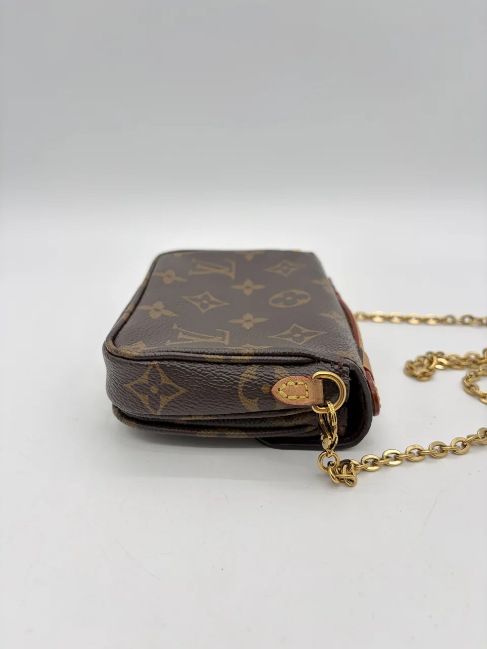 LV MONOGRAM MICRO METIS view 4