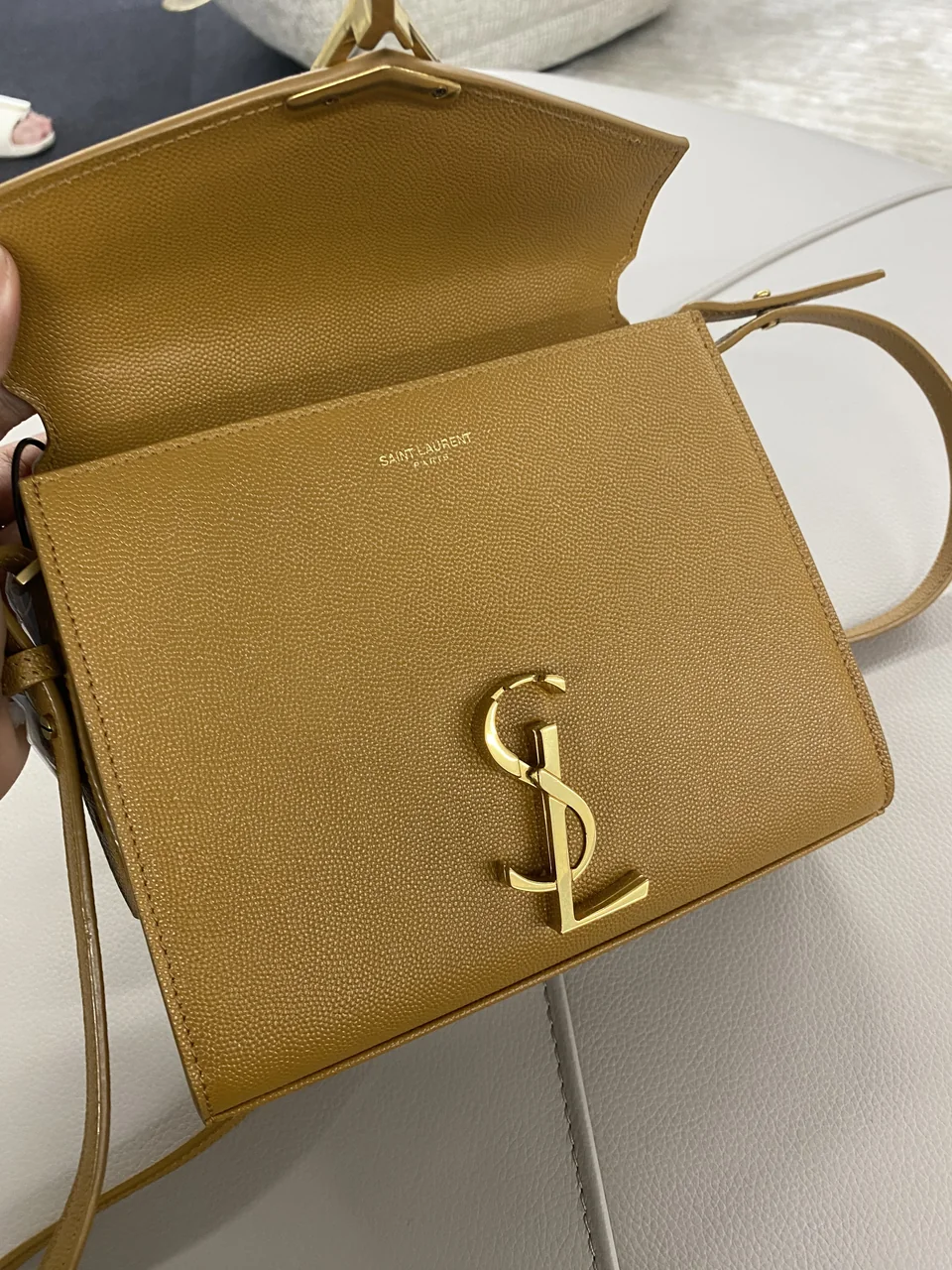 SAINT LAURENT CASSANDRE TOP HANDLE (602716) view 8