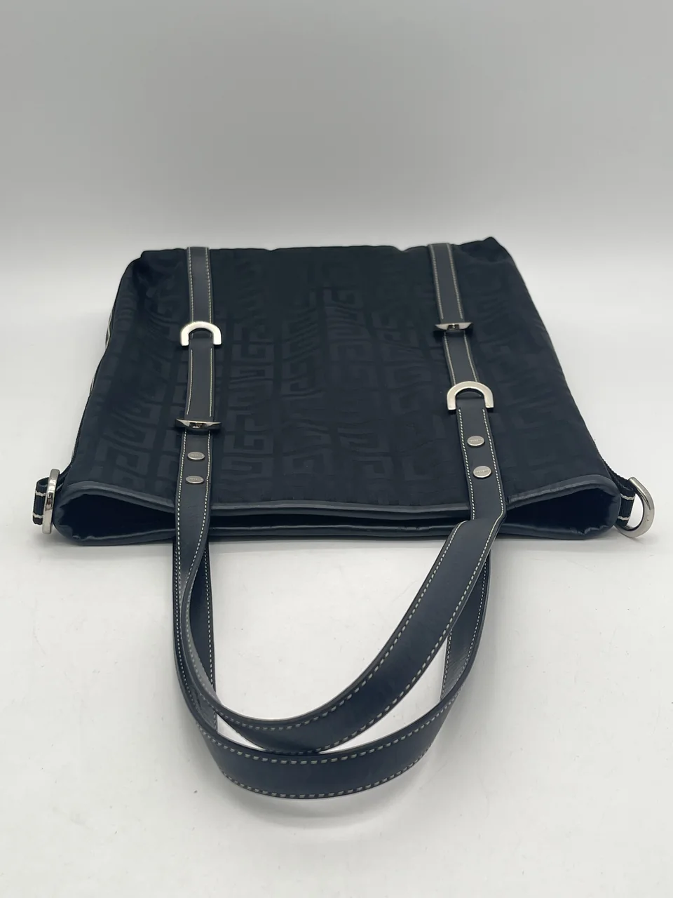 GIVENCHY TOTE BAG view 3