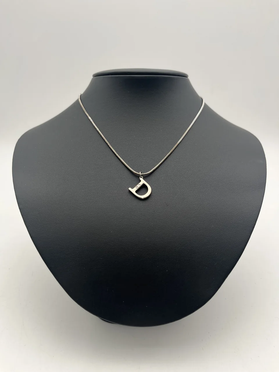DIOR NECKLACE