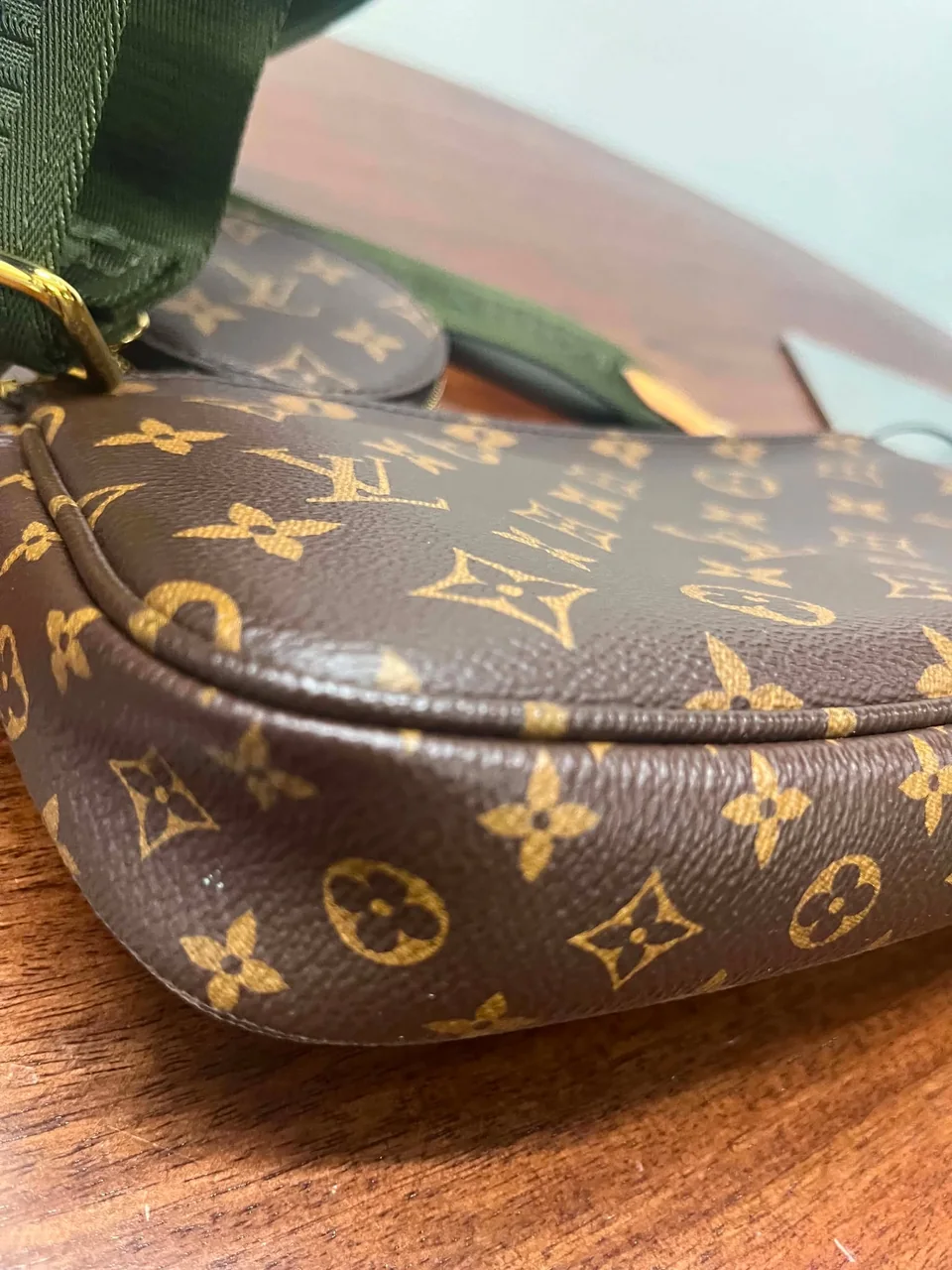 LV MONOGRAM M44813