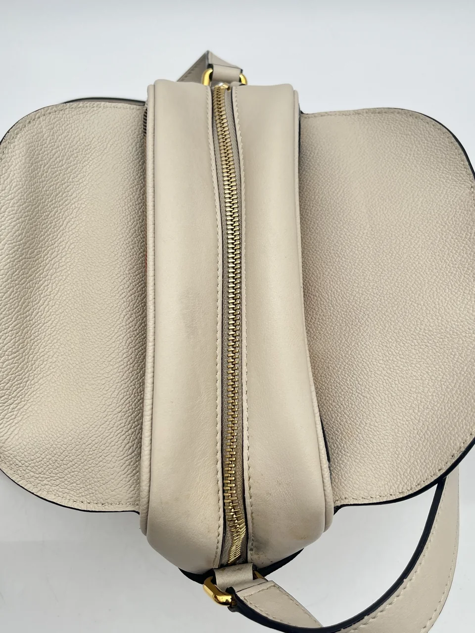 BURBERRY CAMERA BAG (BEIGE) view 9