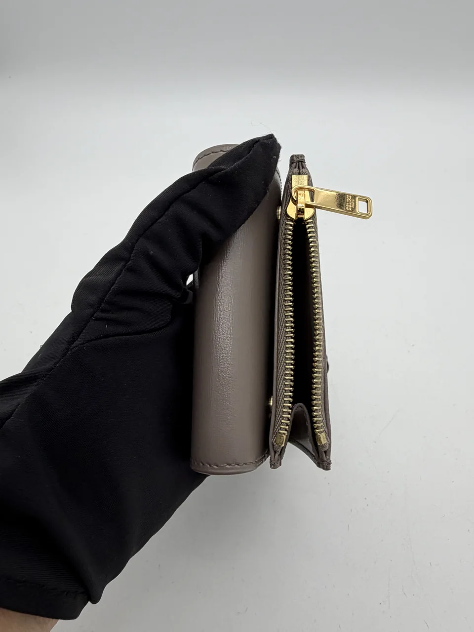 CELINE TRIOMPHE WALLET (GRAY) view 7