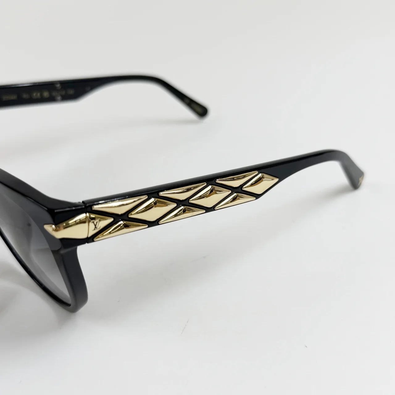 LV SUNGLASSES view 5