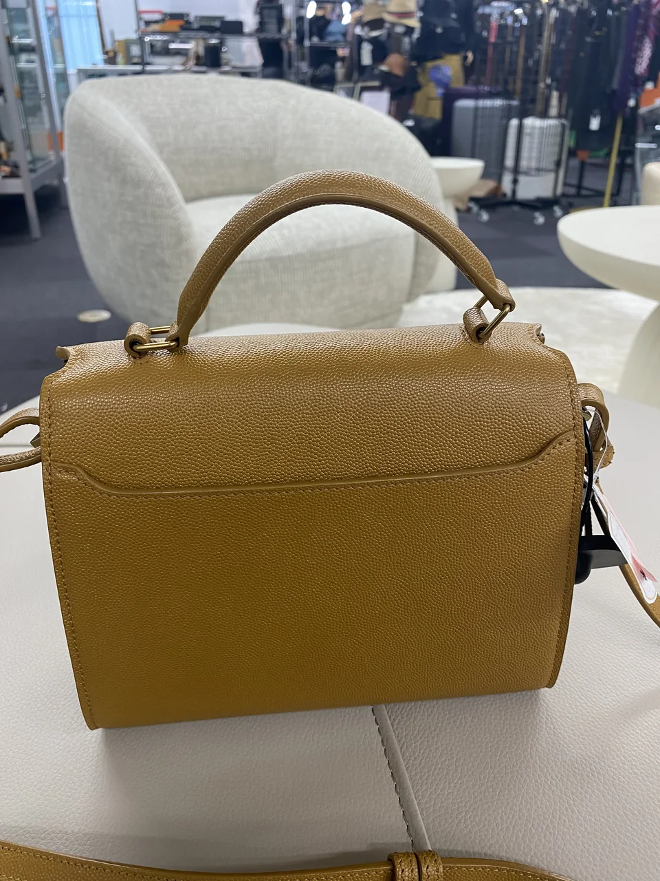 SAINT LAURENT CASSANDRE TOP HANDLE (602716) hover