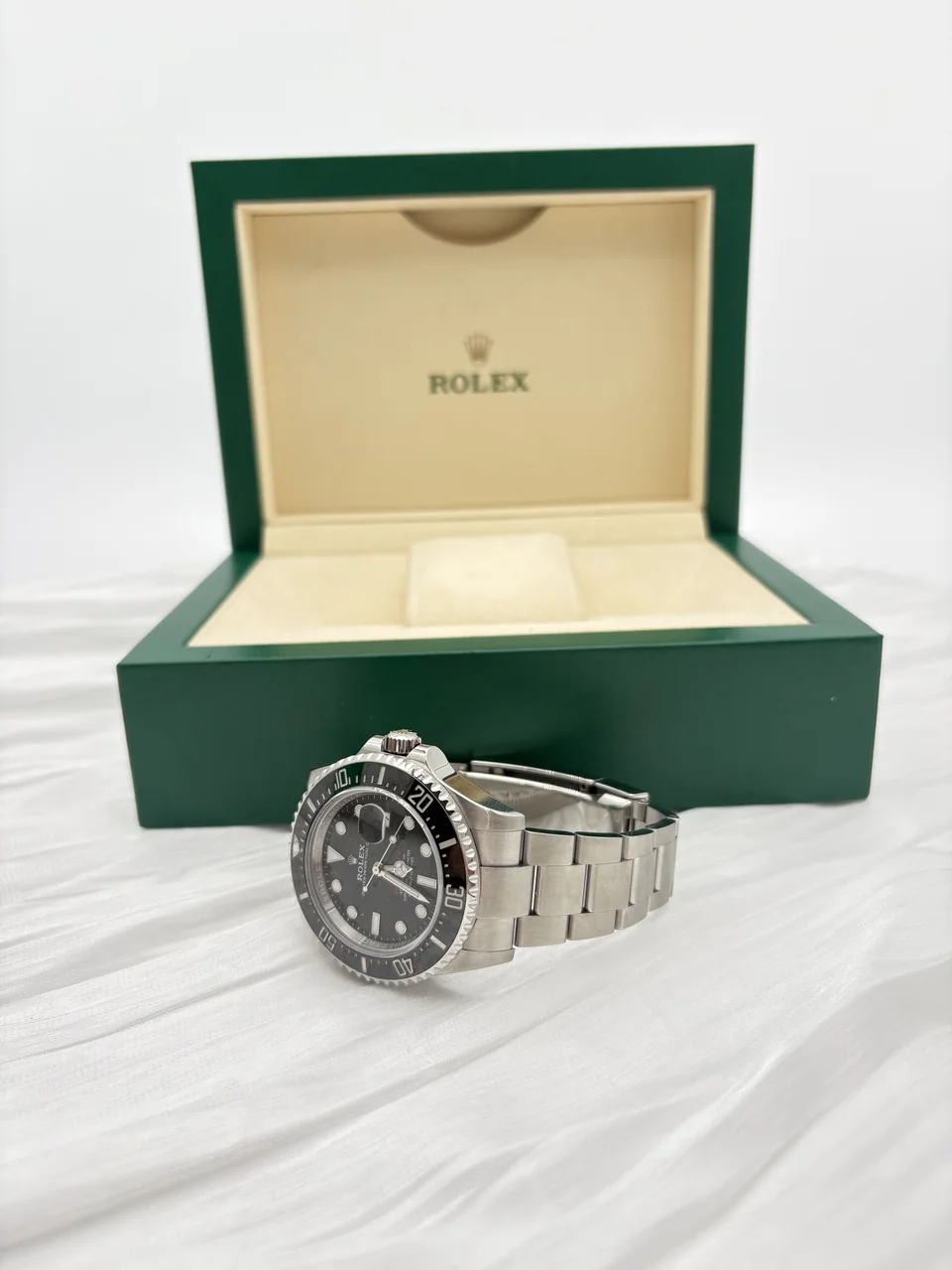 SS/AT ROLEX SEA-DWELLER (2023/03/17, 126600, 71XC4651) view 10