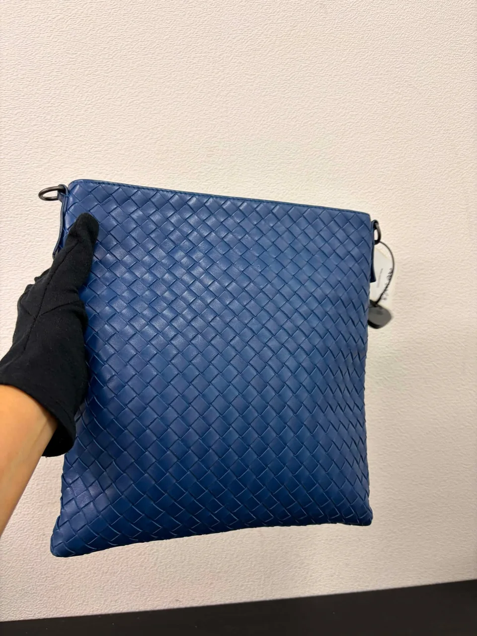 BOTTEGA VENETA SHOULDER BAG view 4