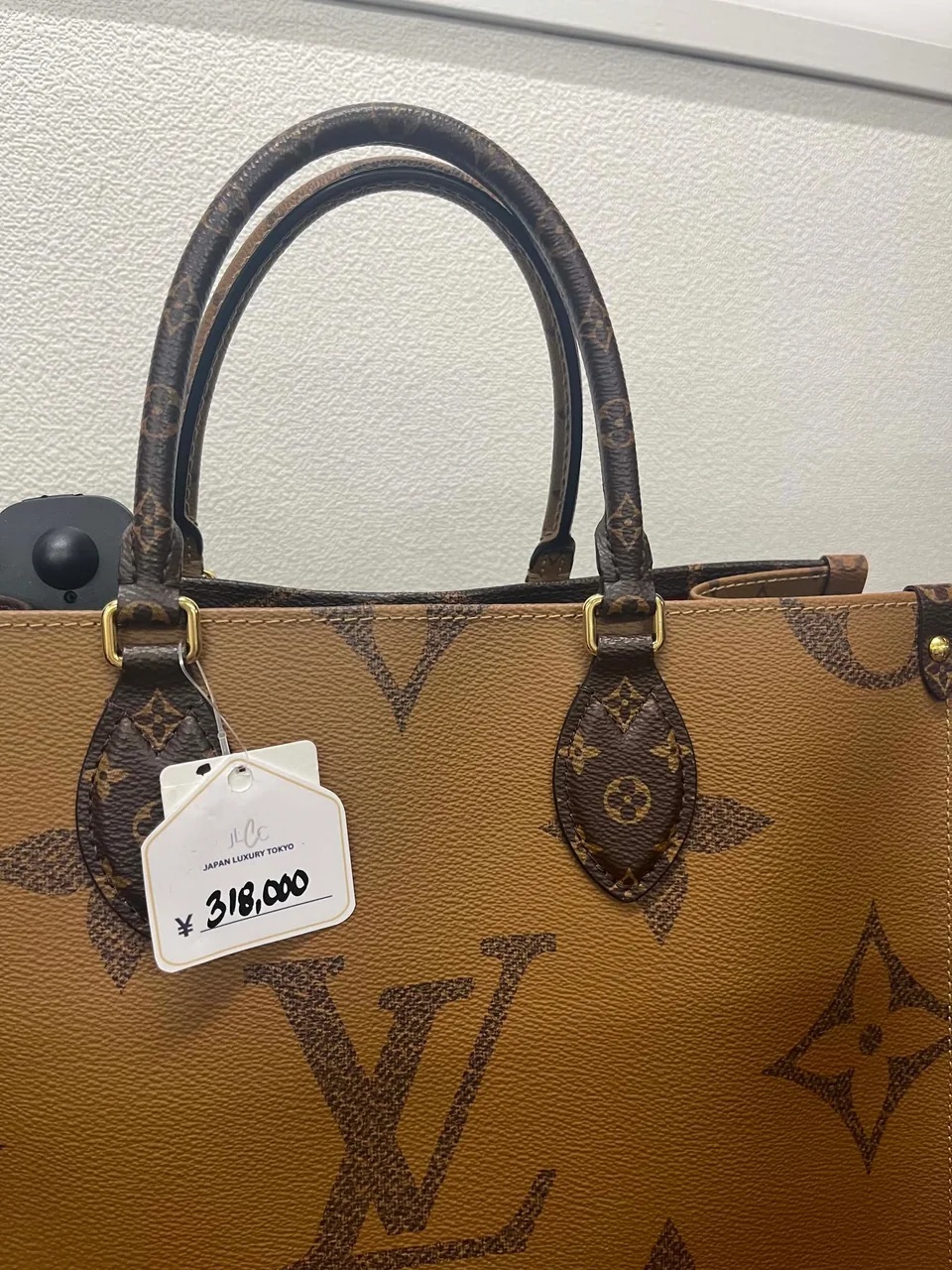 LV MONOGRAM JEANT REVERSE ON THE GO view 10