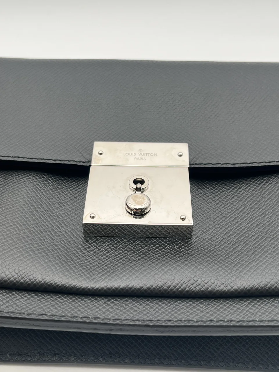 LOUIS VUITTON CLUTCH BAG FOR MEN (BLACK) view 7
