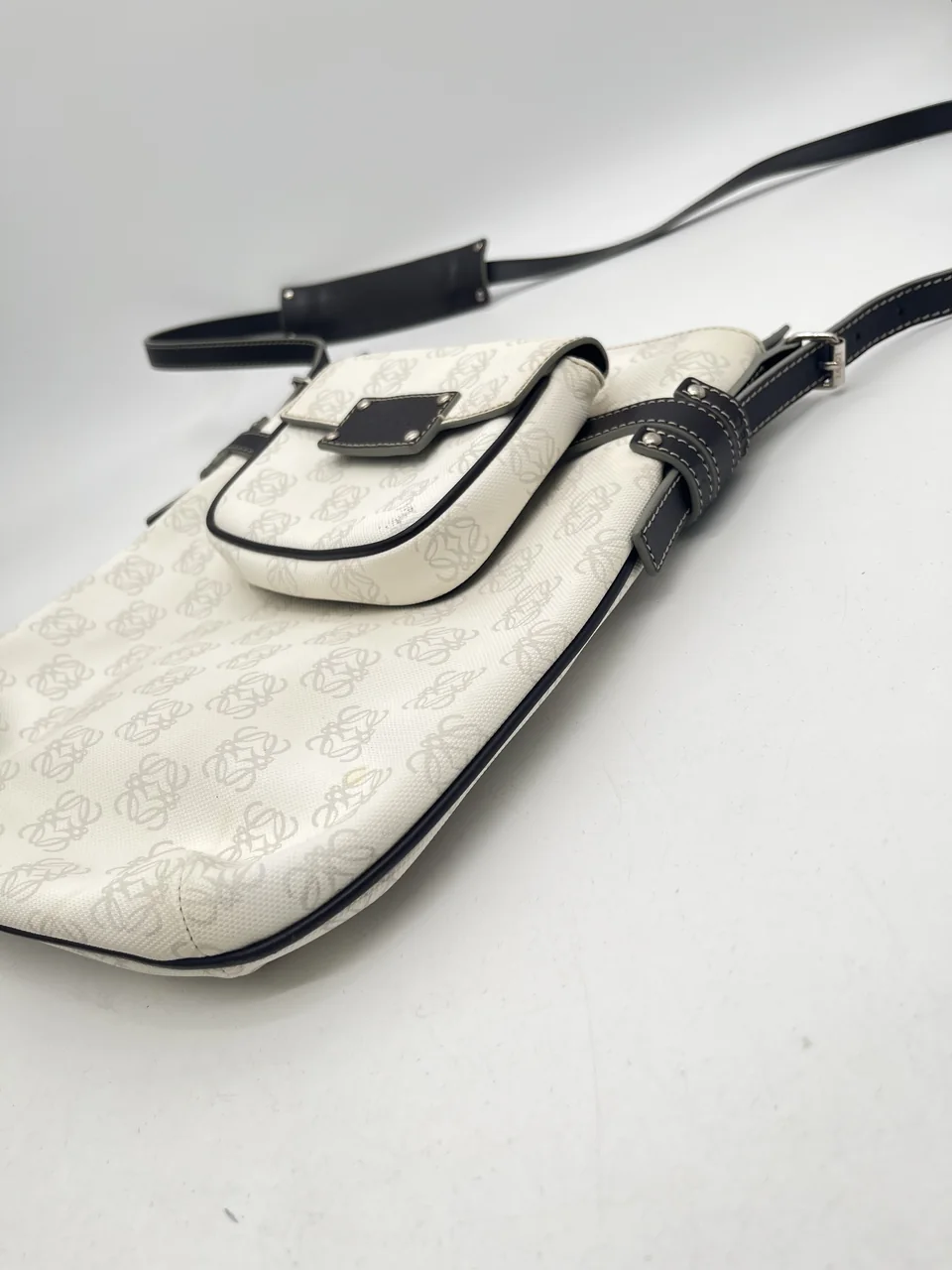 LOEWE ANAGRAM SHOULDER BAG view 5