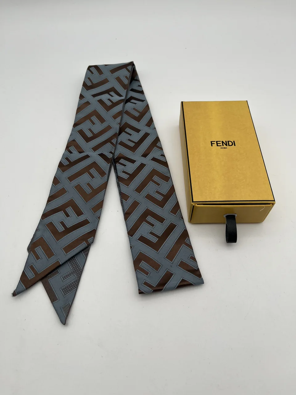 FENDI SCARF view 3