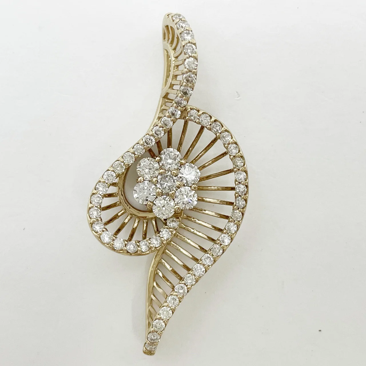 K18 CONCH SHELL JEWELRY FD1.00CT 3.2G