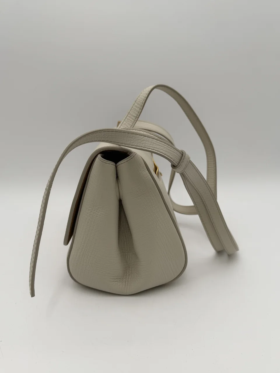 BOTTEGA VENETA SHOULDER BAG (WHITE) view 4