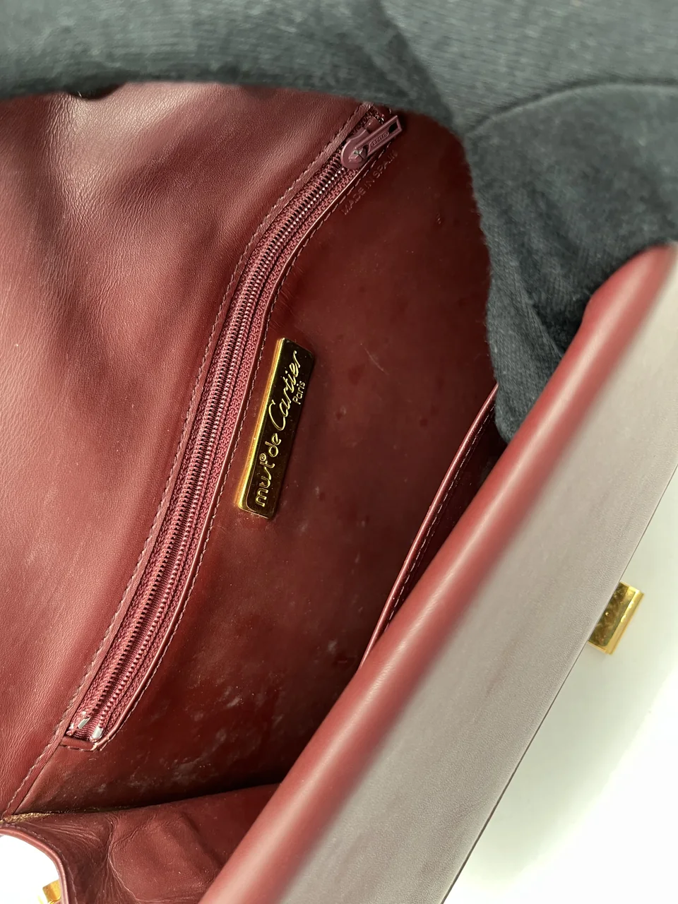 CARTIER SHOULDER BAG (BORDEAUX) view 12