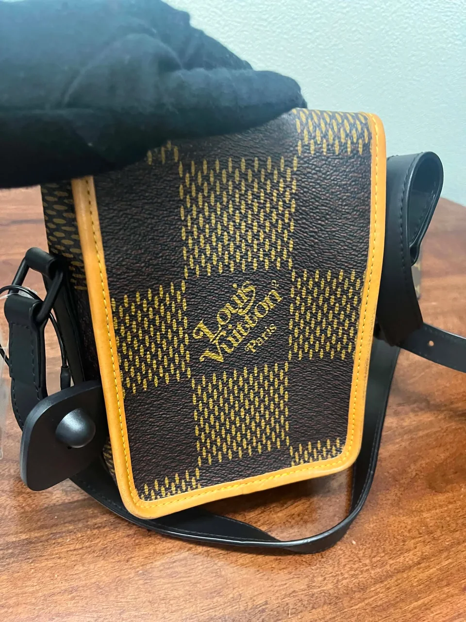 LV MONOGRAM AMAZON MESSENGER view 7