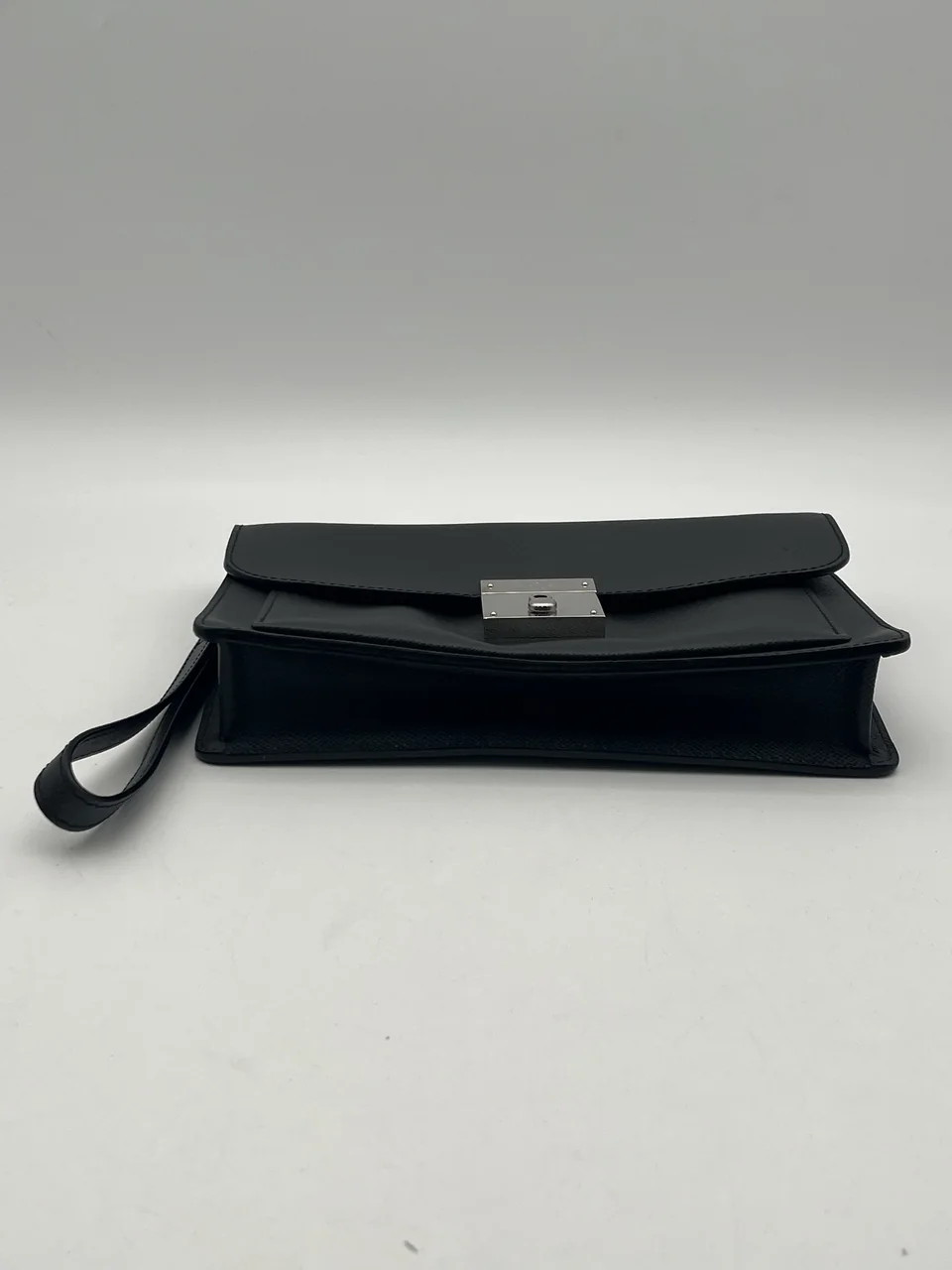 LOUIS VUITTON CLUTCH BAG FOR MEN (BLACK) view 4