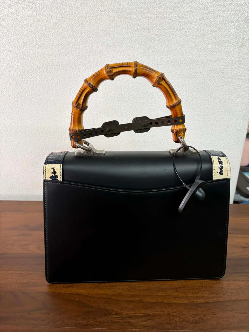 GUCCI BAMBOO TWO-WAY BAG (BLACK) photo 10
