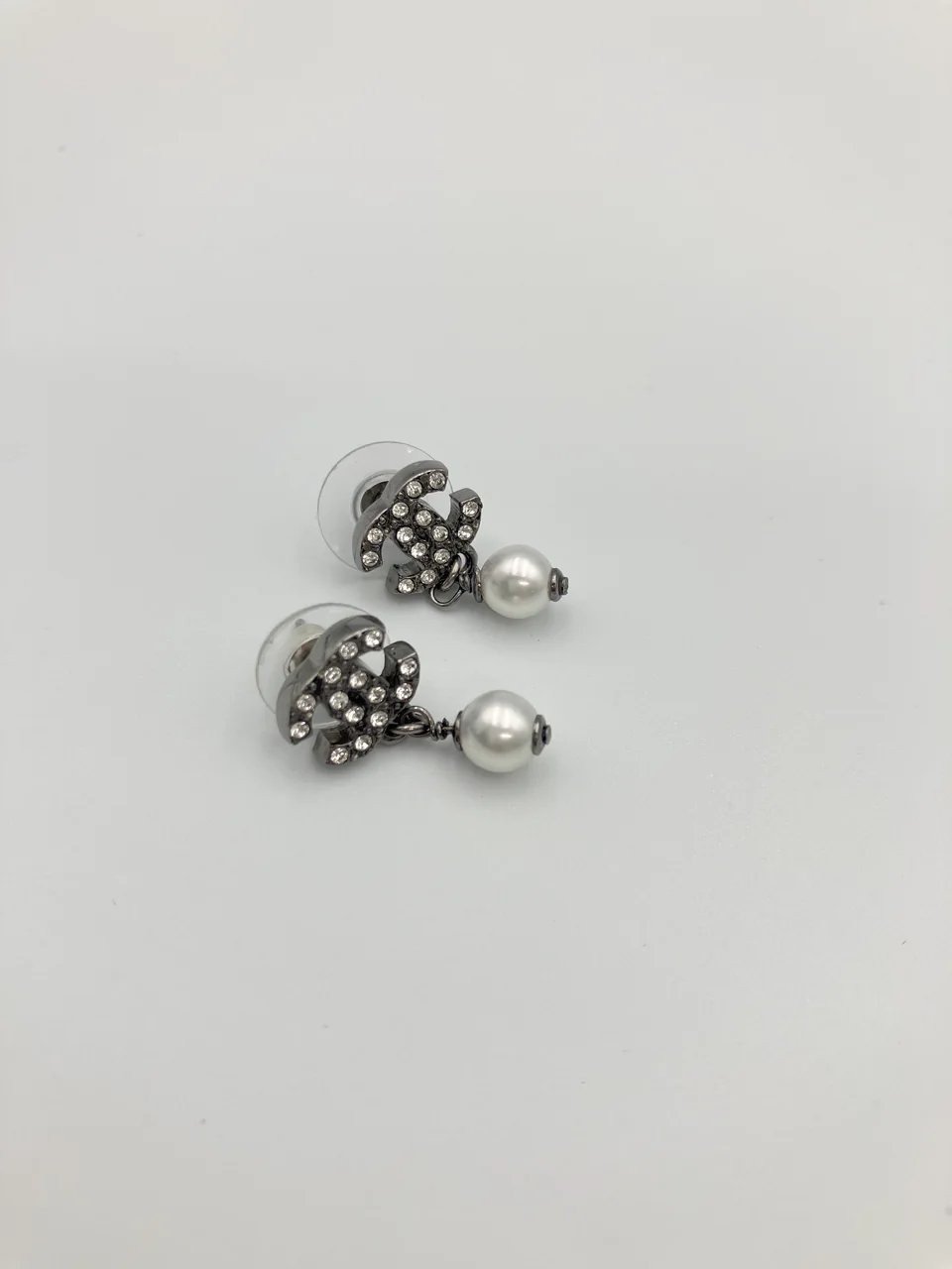 CHANEL COCO PEARL SWING EARRINGS view 7