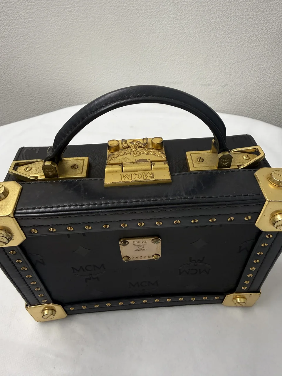 MCM BERLIN TRUNK (BLACK) view 8