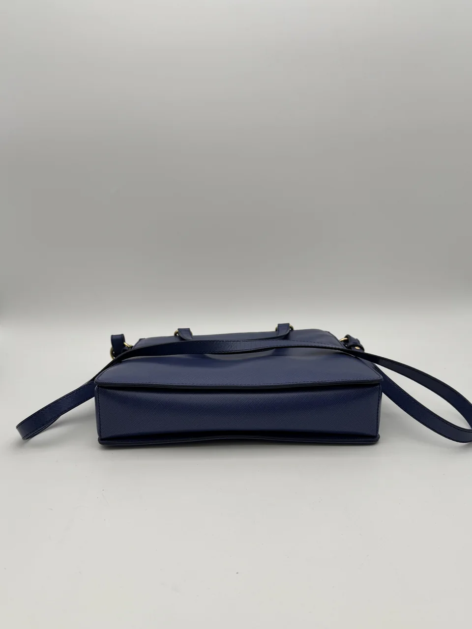 SALVATORE FERRAGAMO VARA RIBBON HANDBAG BLUE) view 6