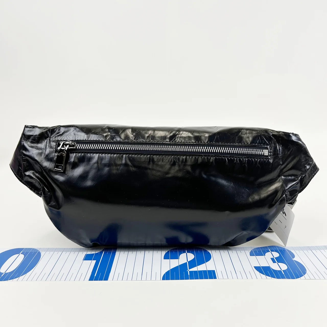 VALENTINO BODY BAG (BLACK) hover