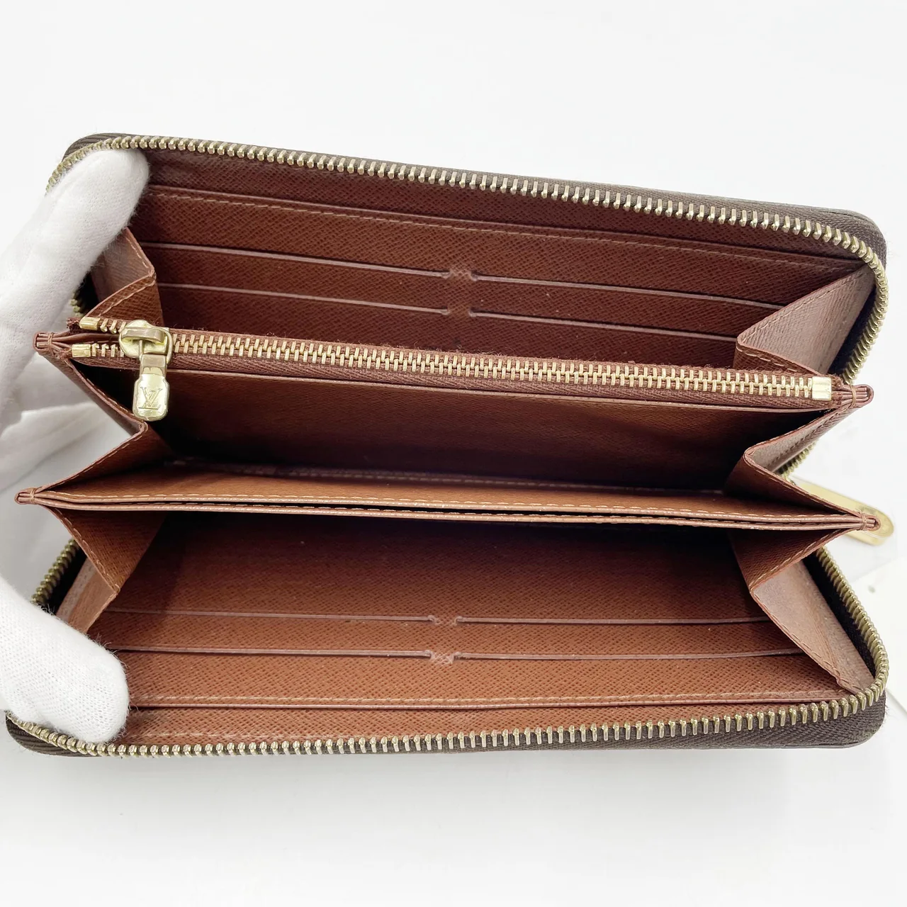 LV MONOGRAM ZIPPY WALLET view 5