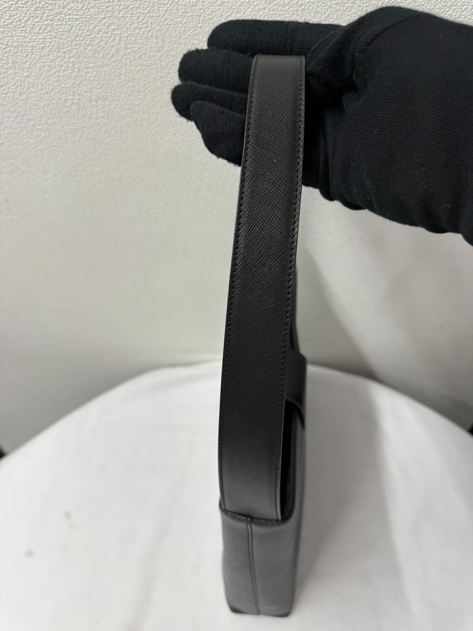 SALVATORE FERRAGAMO SHOULDER BAG view 8