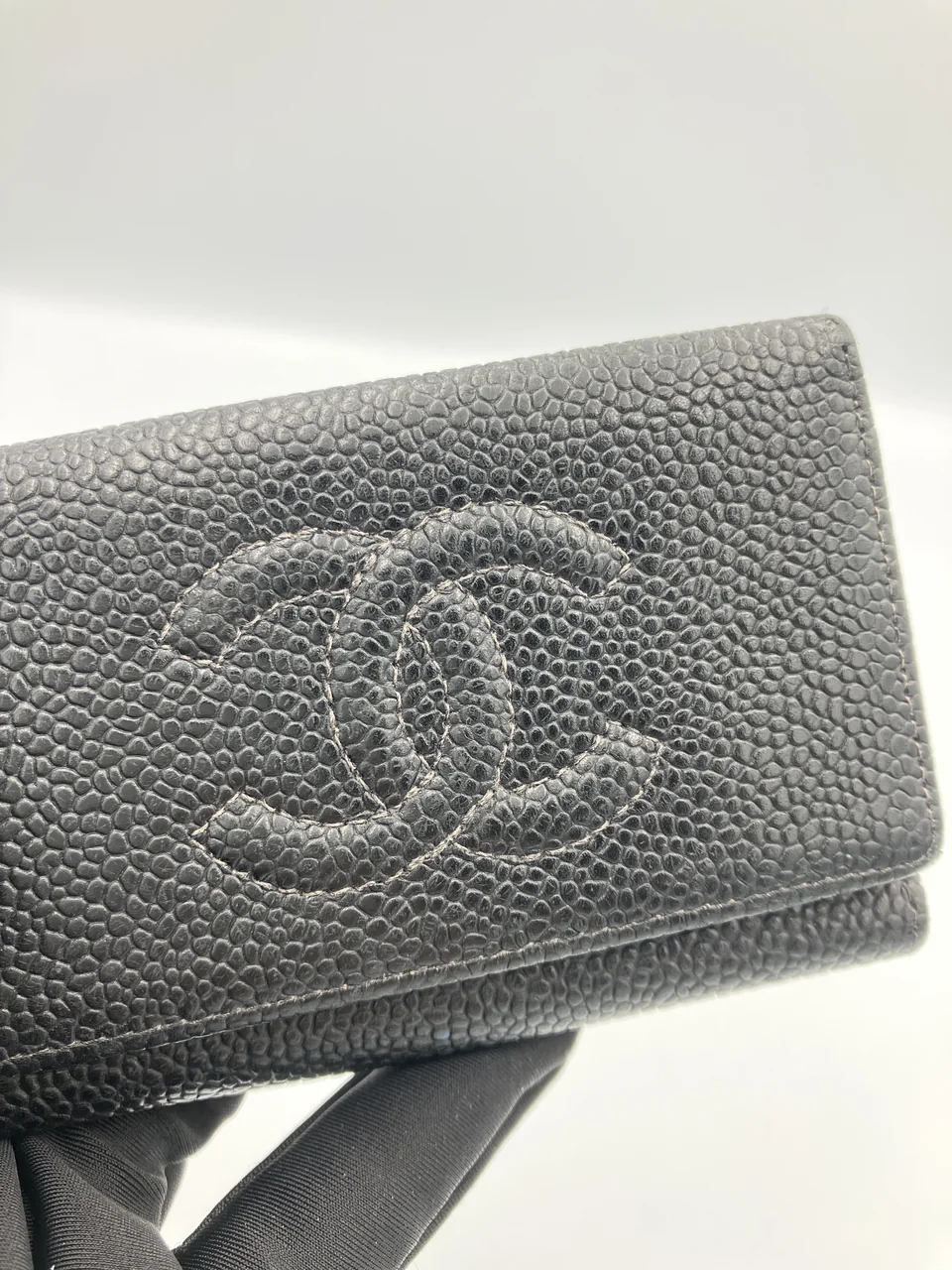 CHANEL CAVIAR COCO MARK KEY CASE view 7