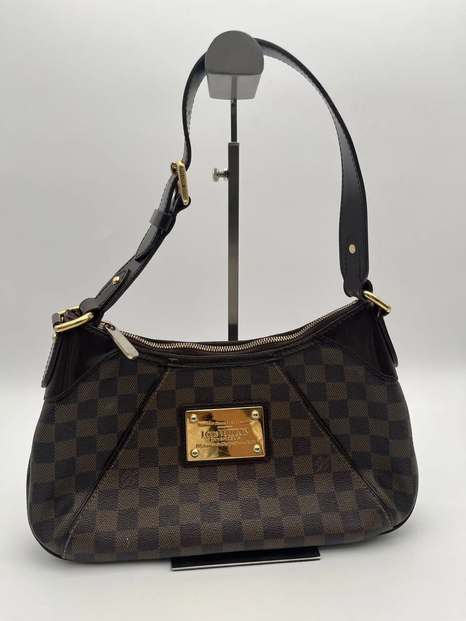 LV HANDBAG photo 4