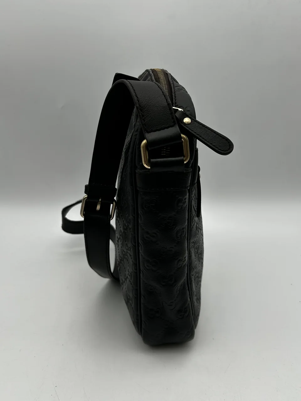 GUCCI GUCCISSIMA SHOULDER BAG (DARK BROWN) view 3