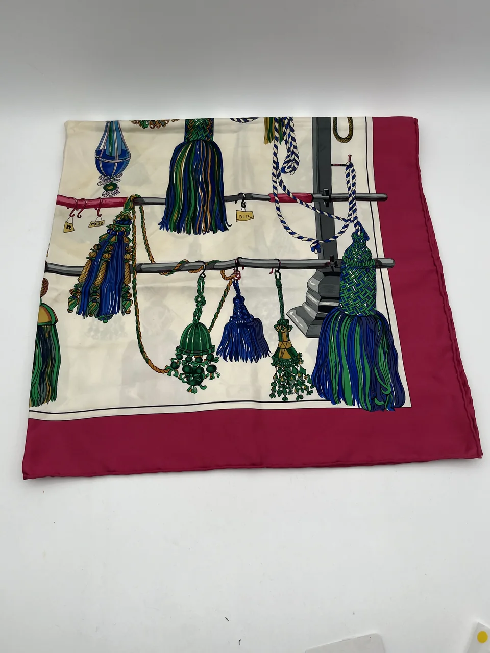 HERMES SCARF hover