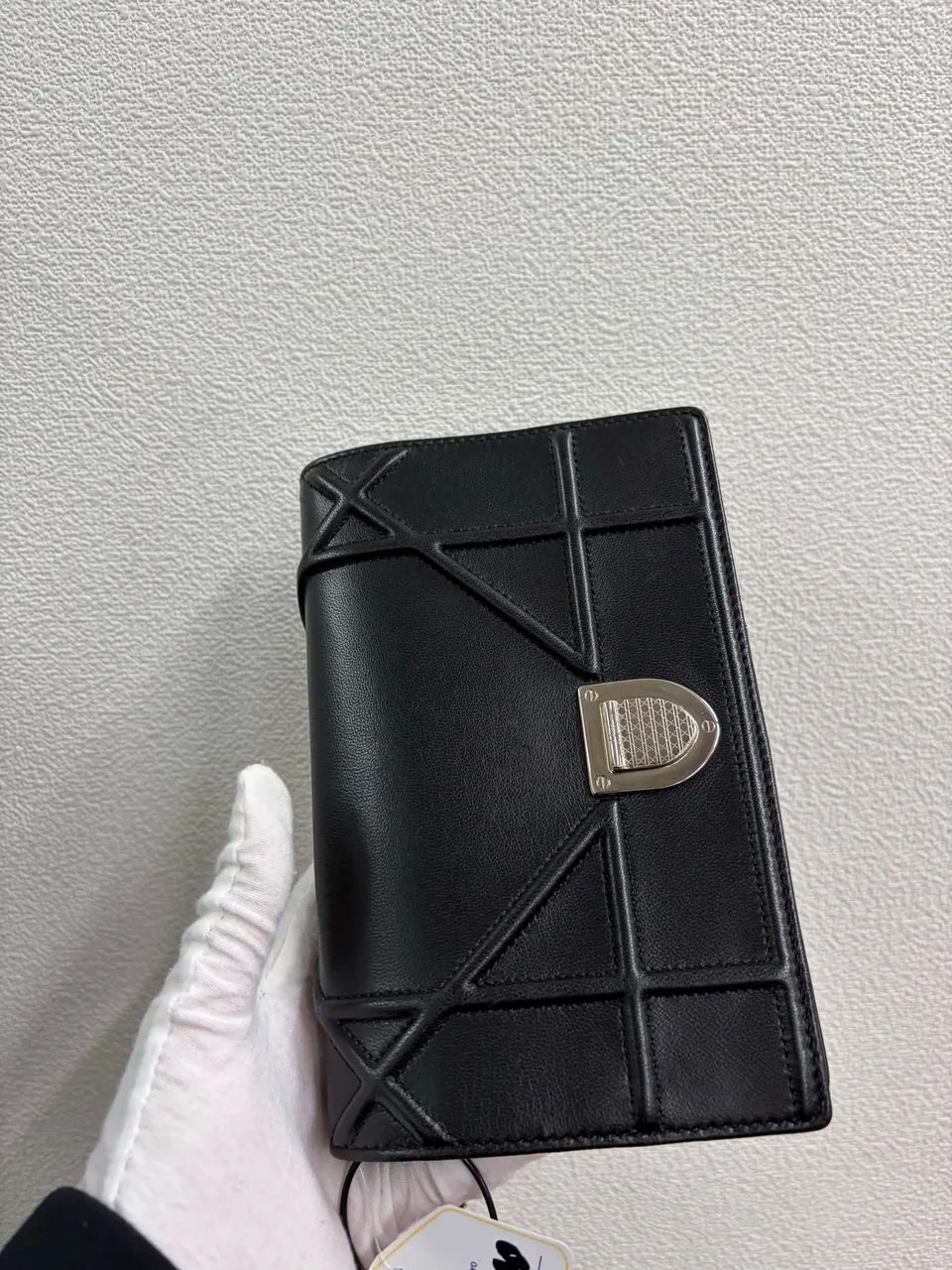 DIOR CHAIN SHOULDER BAG (BLACK) hover