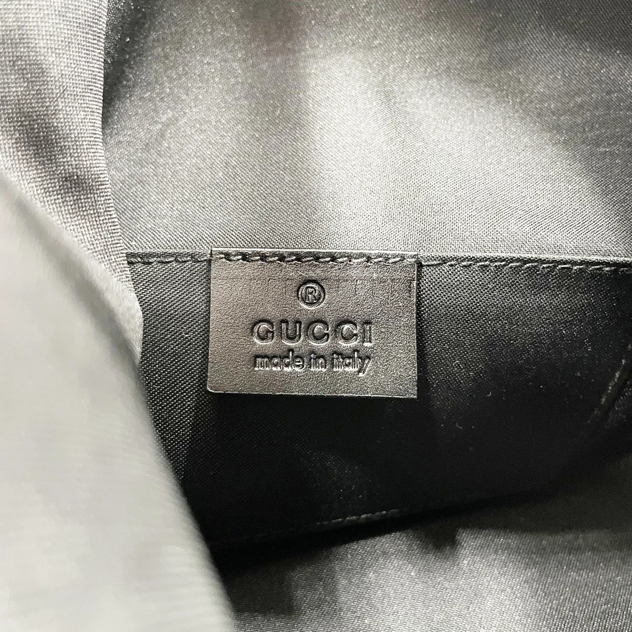 GUCCI GG CANVAS HANDBAG hover