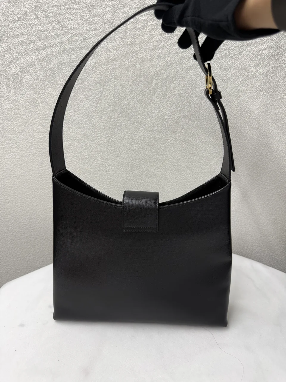 SALVATORE FERRAGAMO SHOULDER BAG view 5