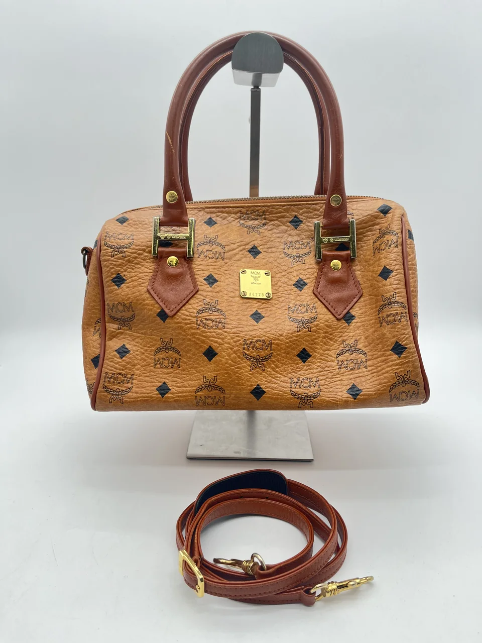MCM TWO-WAY BAG (BROWN) view 2