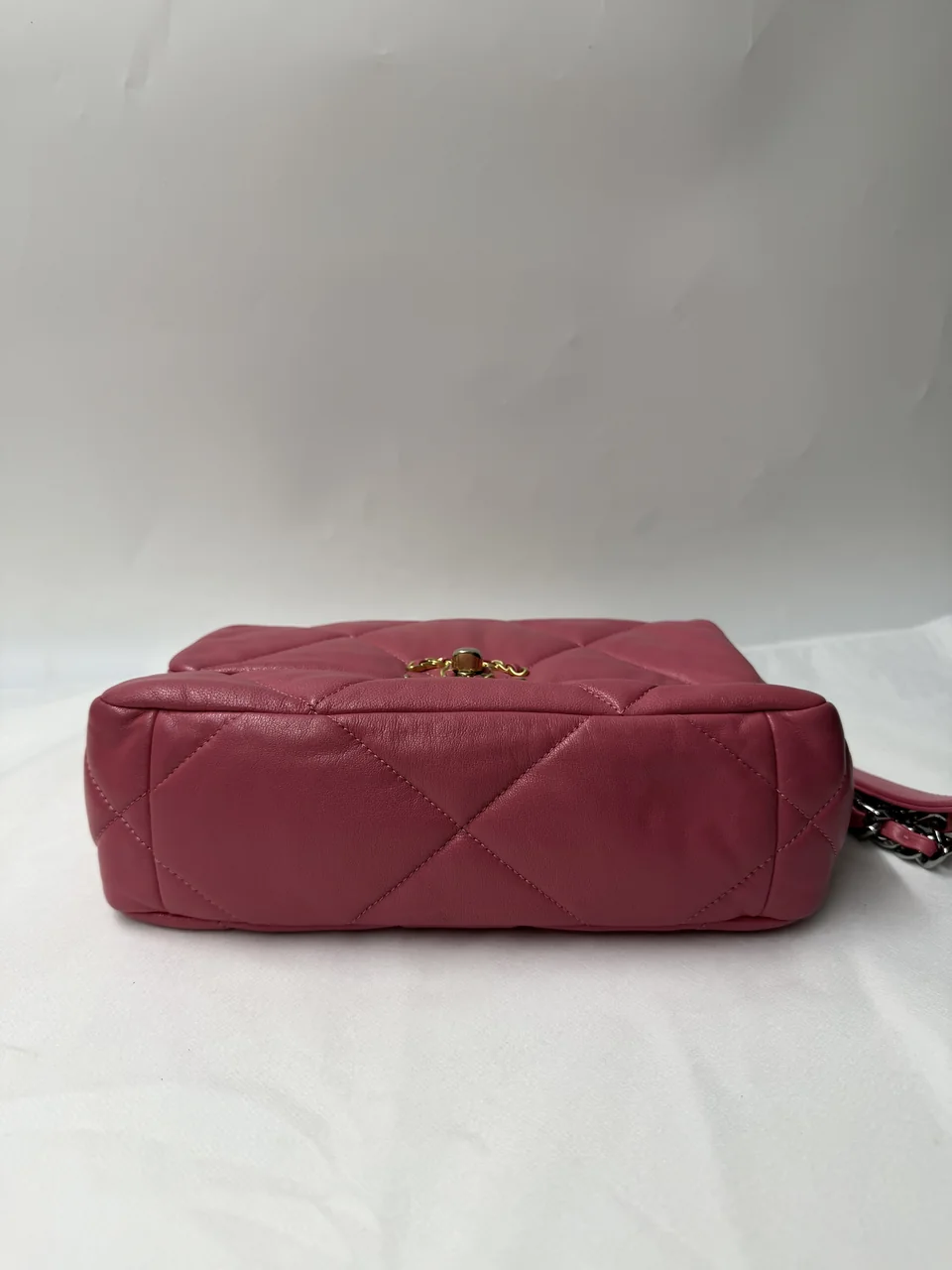 CHANEL LAMB SKIN 19 CHAIN SHOULDER BAG view 5