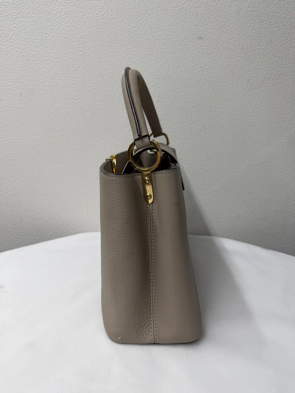 LV TAURILLON CAPUCINES MM view 5