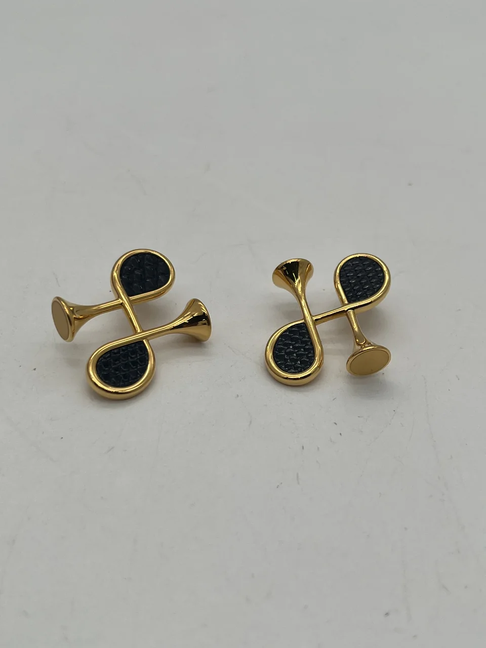 HERMES EARRINGS hover