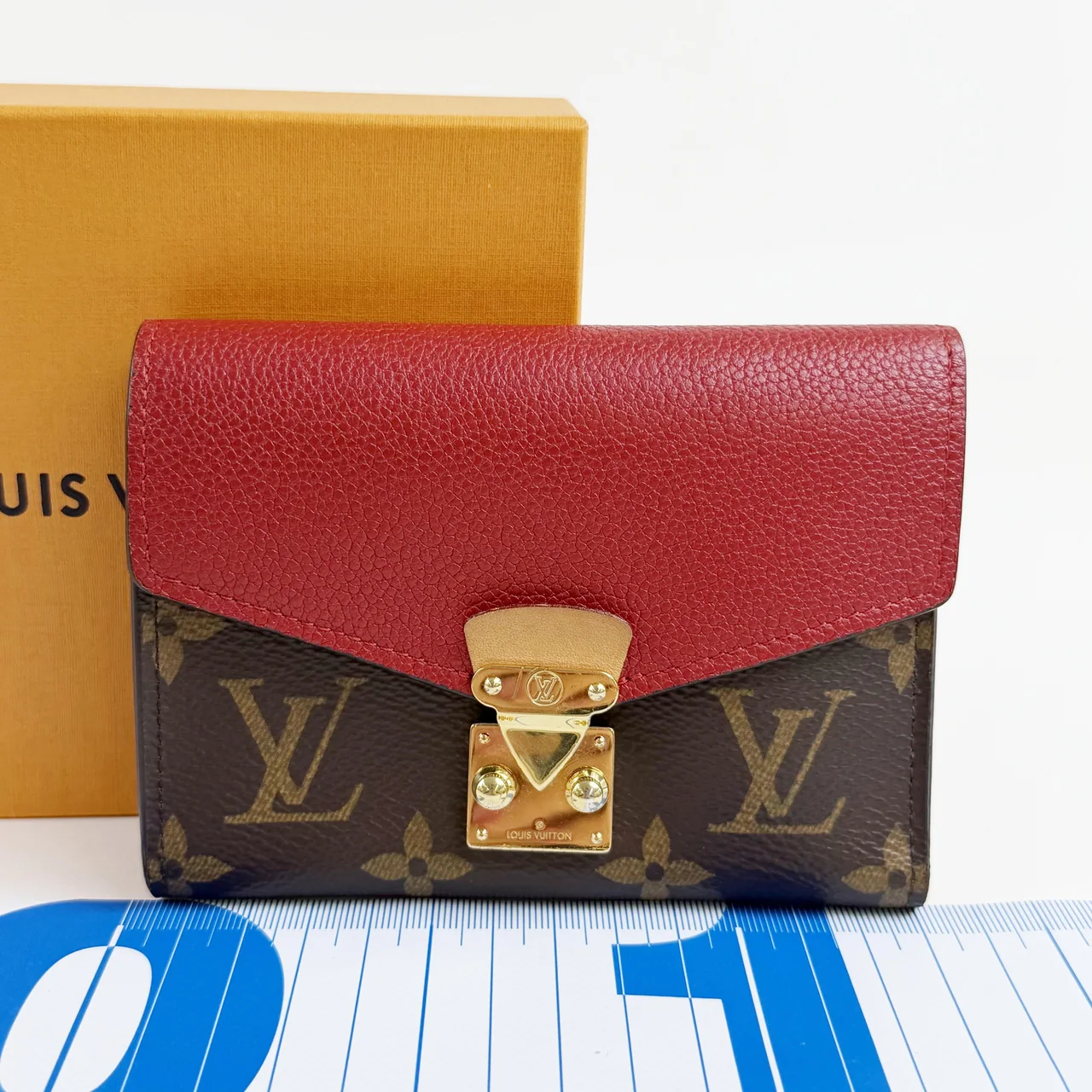 LV PORTEFEUILLE PALLAS COMPACT