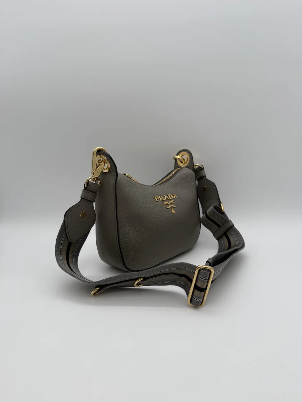 PRADA VITELLO PHOENIX SHOULDER BAG (BROWN) view 4