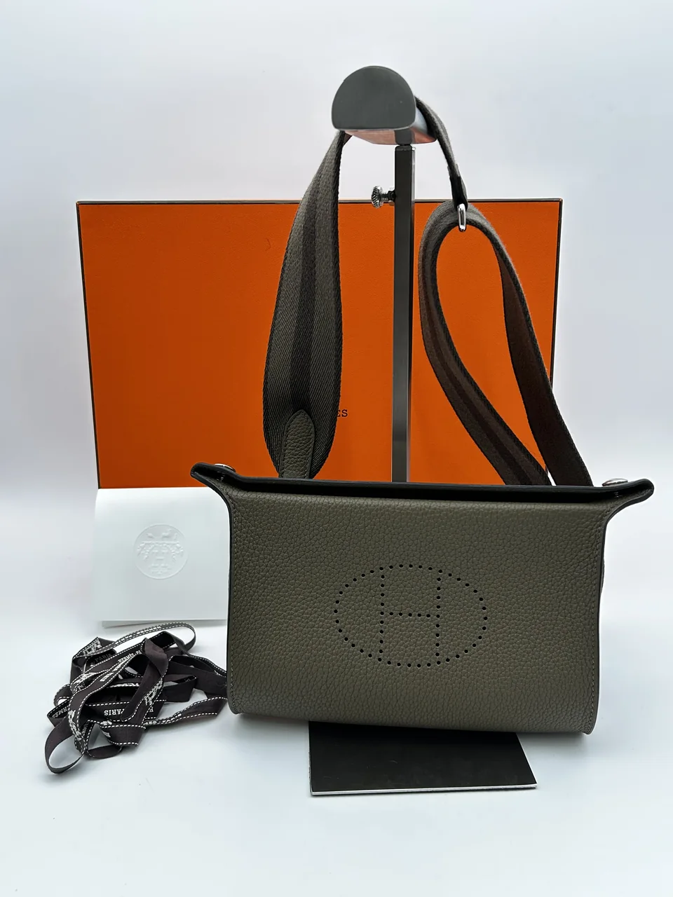 HERMES VIDE POCHE 27 (TOGO, B STAMP) hover