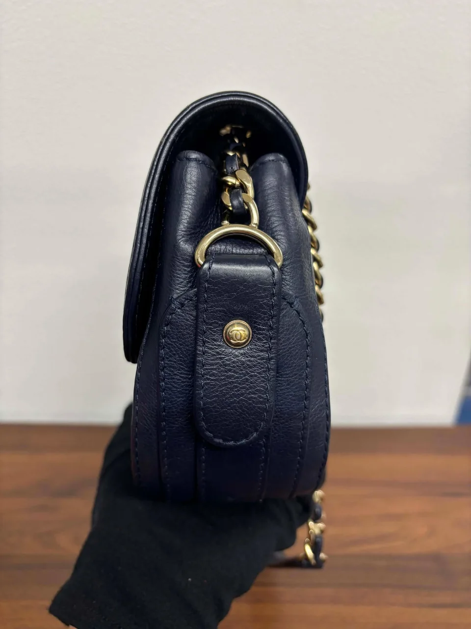 CHANEL V-STITCH SHOULDER BAG view 10