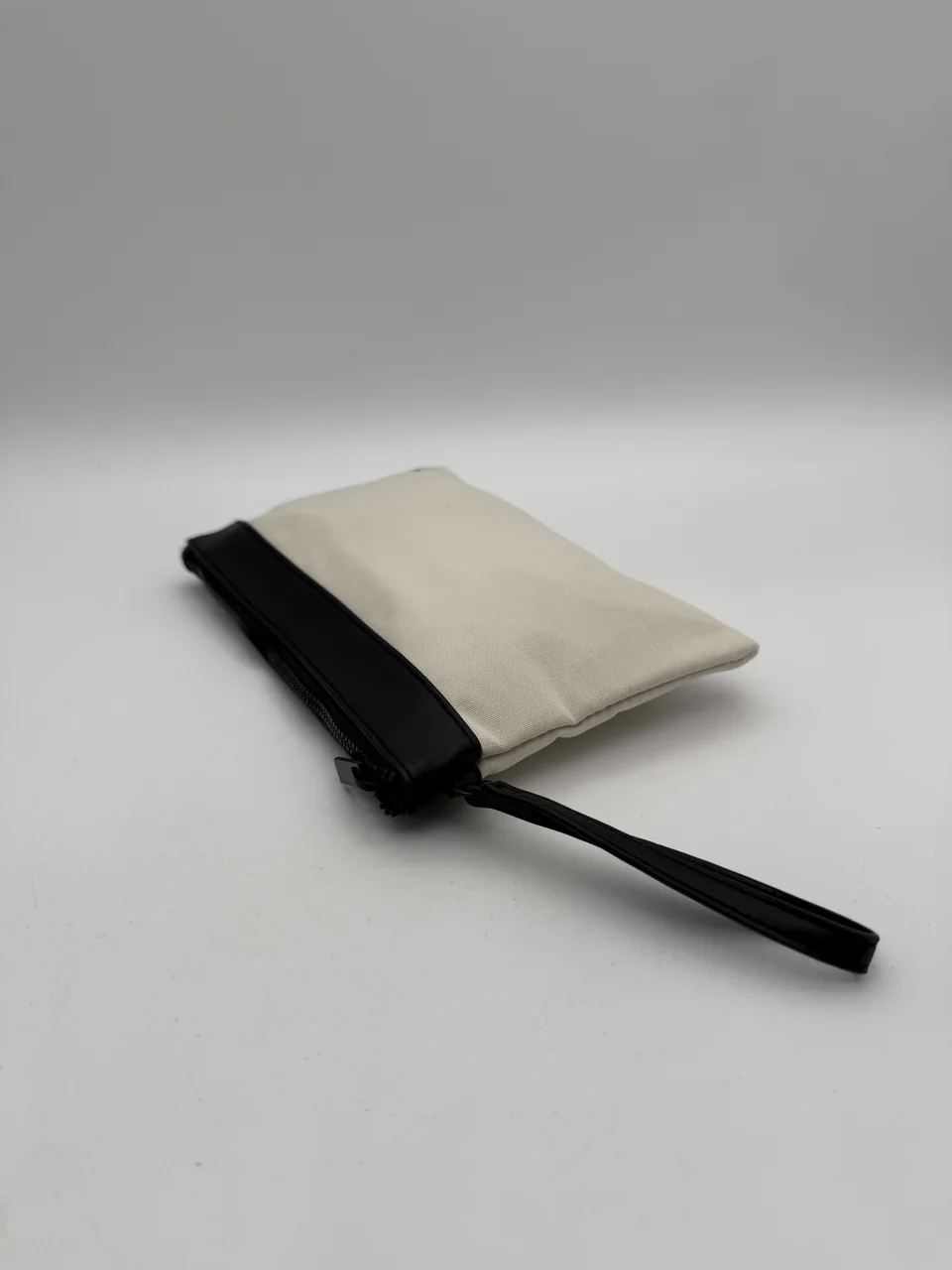 YSL NOVELTY POUCH view 3