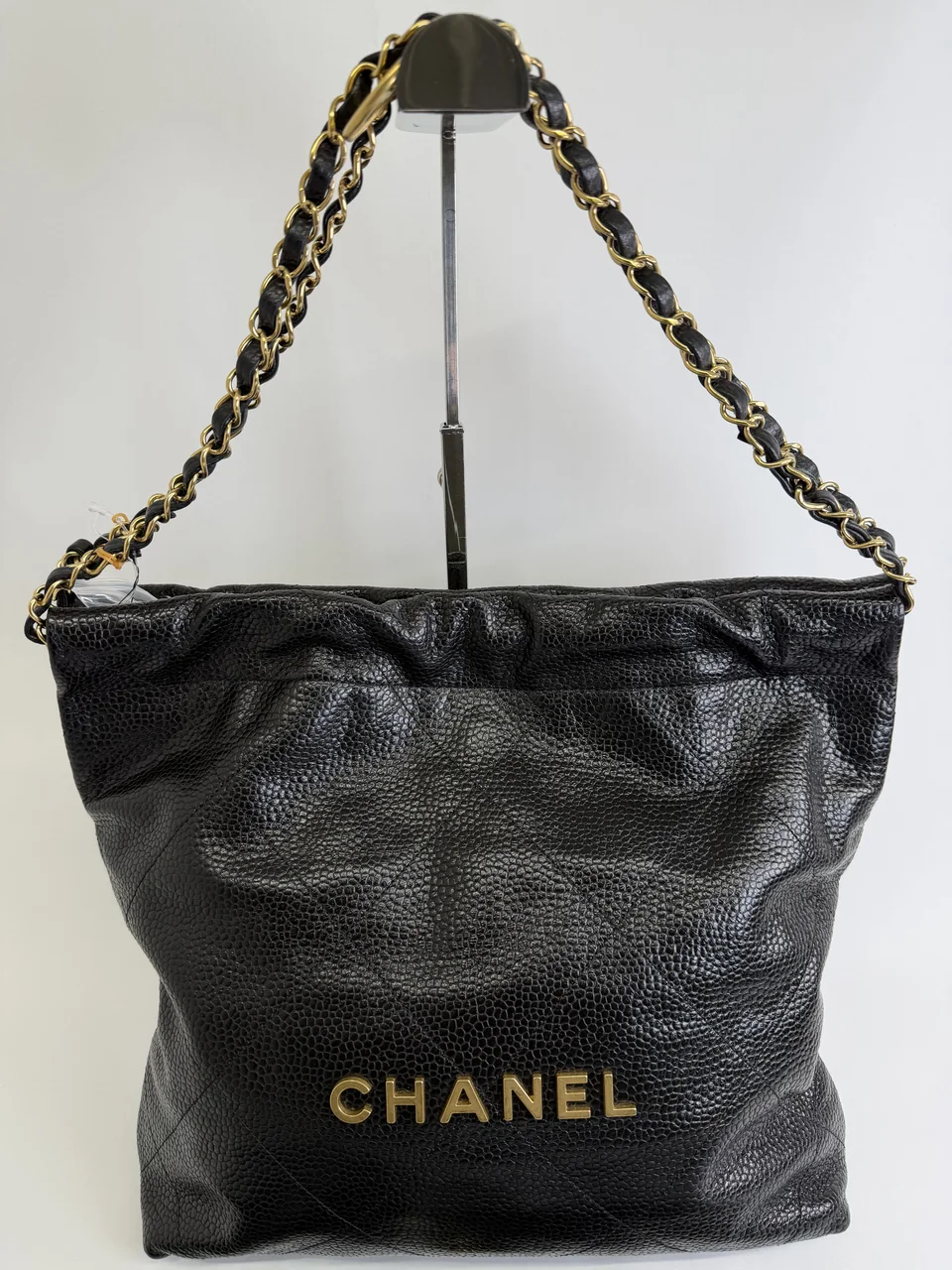 CHANEL CAVIAR 22 CHAIN TOTE BAG view 3