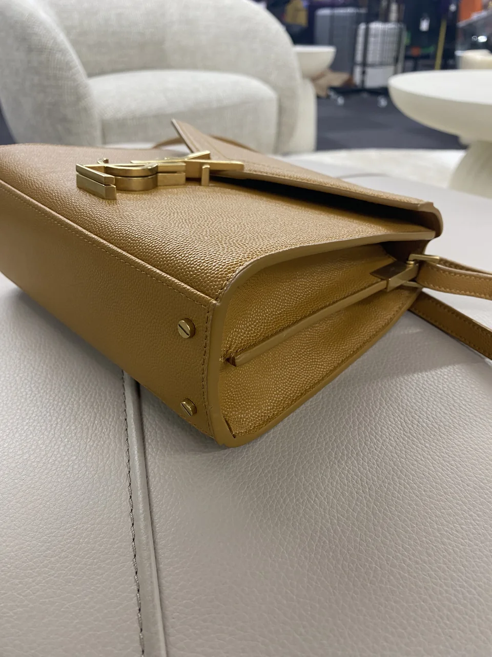 SAINT LAURENT CASSANDRE TOP HANDLE (602716) view 4