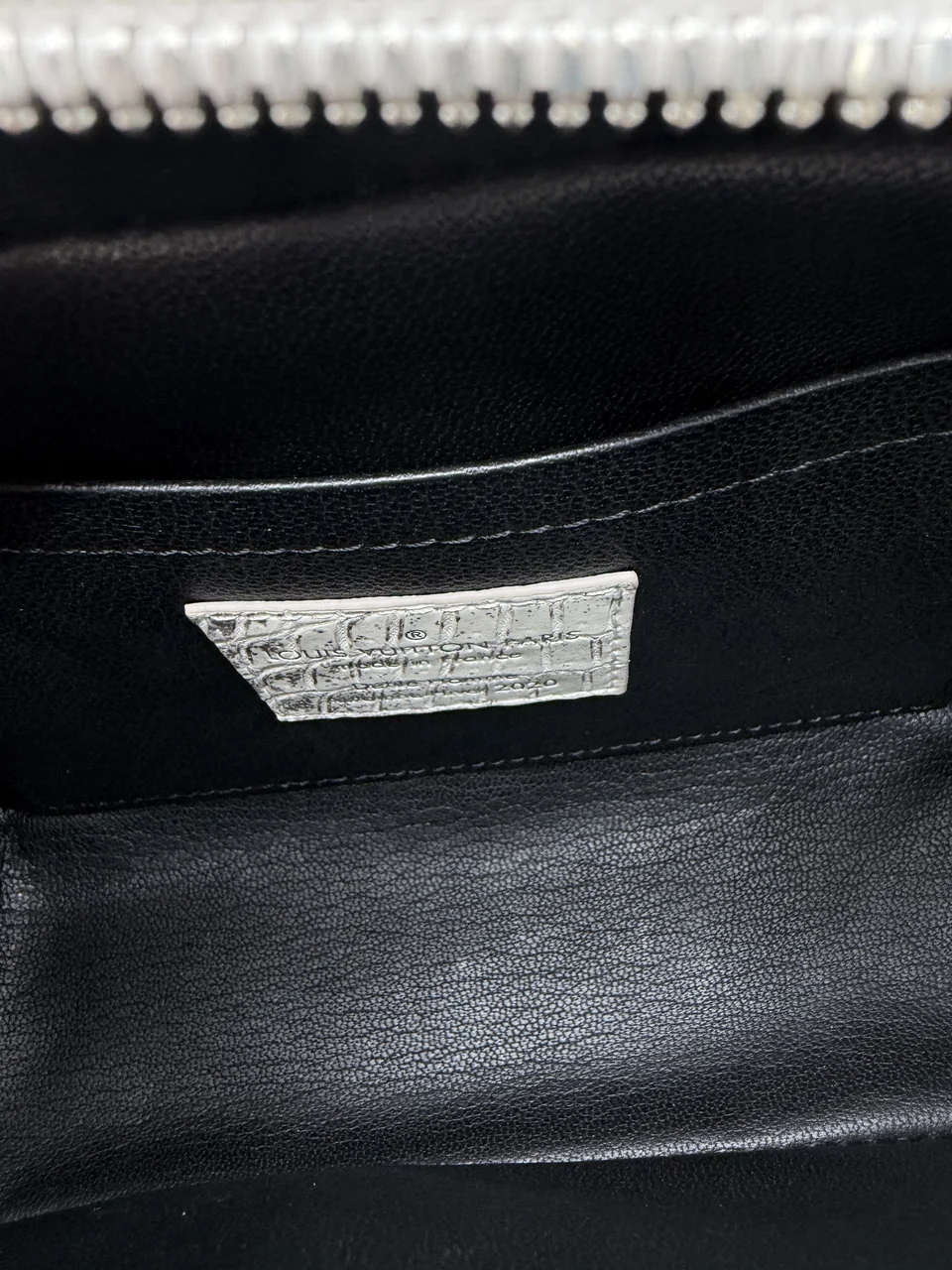 LV ALLIGATOR SOFT TRUNK view 11