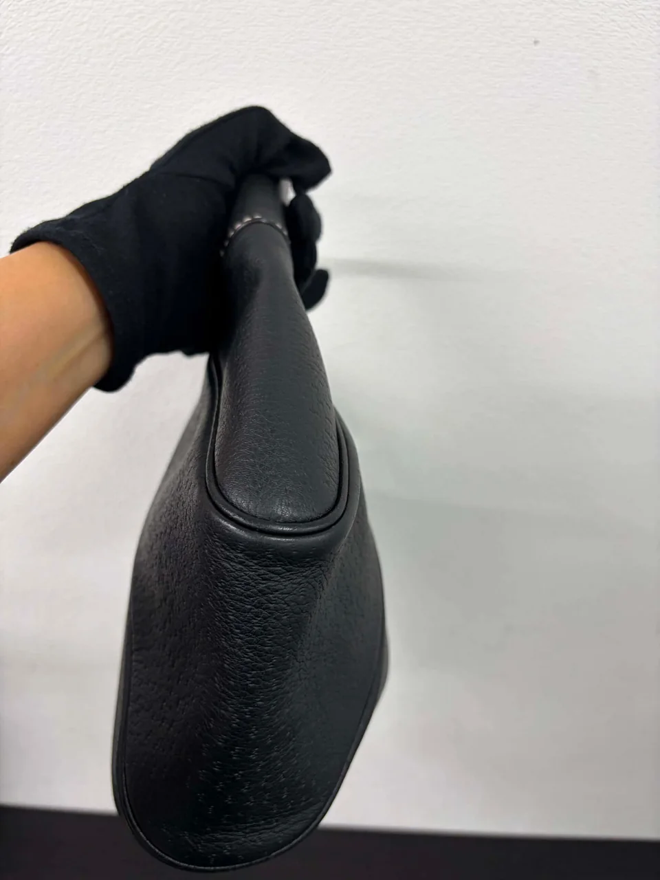 SALVATORE FERRAGAMO SHOULDER BAG hover