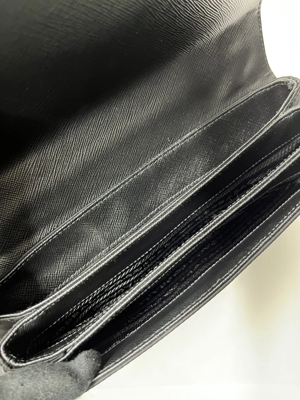 PRADA SHOULDER BAG (BLACK) view 7