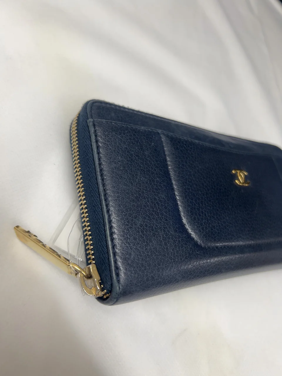 CHANEL ROUND FASTENER LONG WALLET view 5