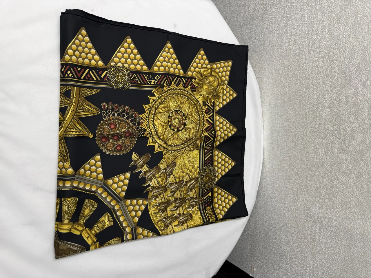 HERMES SCARF view 4